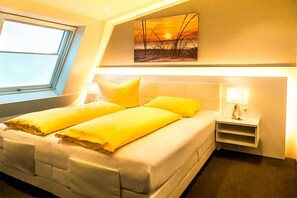 2 Schlafzimmer, Verdunkelungsvorhänge, Reisekinderbett, kostenloses WLAN