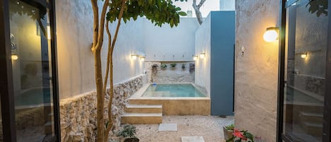 Piscine extérieure