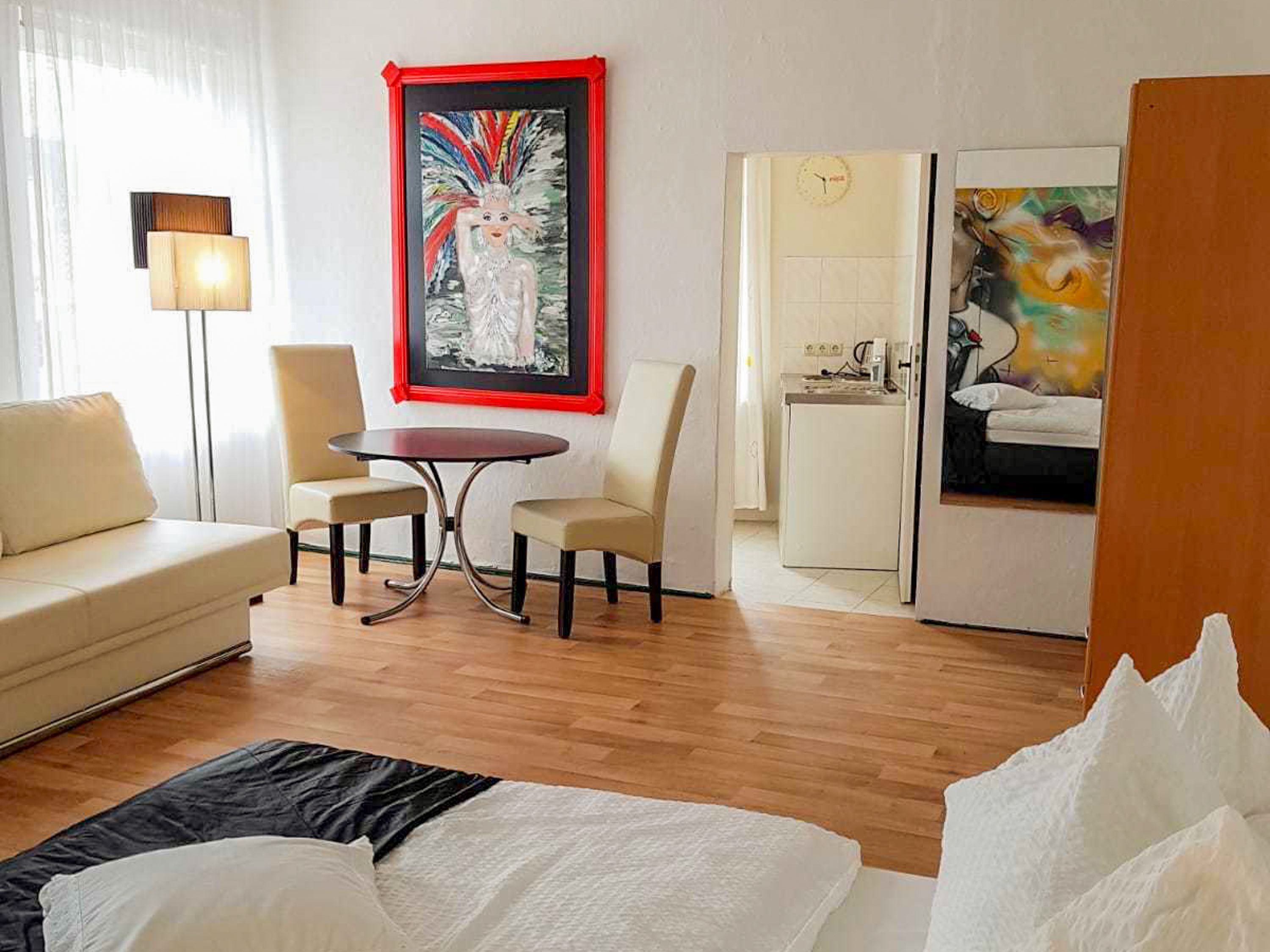 1 habitación y ropa de cama 