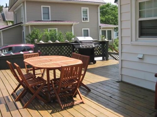 Blue Water - Single Family Home - In Town - LG. FENCEED IN YARD, NO LINENS