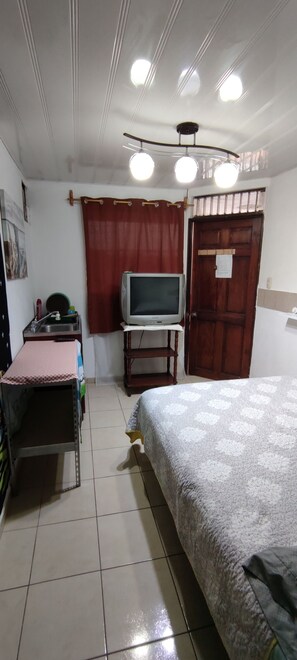 1 Schlafzimmer, kostenloses WLAN, Bettwäsche