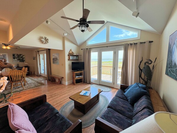 Televisión y reproductor de DVD 