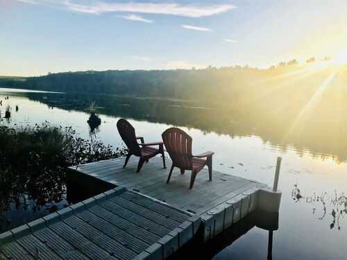 Beautiful 4 Season Lakefront Chalet in the Poconos!
