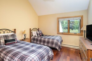 2 bedrooms, Internet