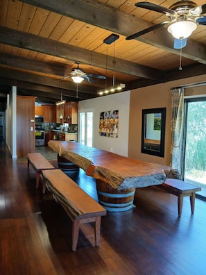 Dining - Green Valley, Sonoma County Vacation Rental at a Working Winery. (Sebastopol)