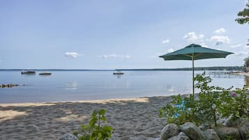 Am Strand, LiegestĂŒhle, StrandtĂŒcher