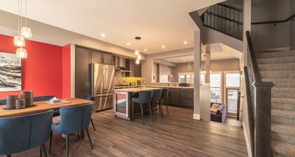 2850 SQF KAIKKI UUSI SUKUPUOLEN NÄYTTÖNÄYTTÖNÄYTTÖNÄYTTÖ # 11: 4BR + 4. 5BTH FOR 12 NEAR ALL