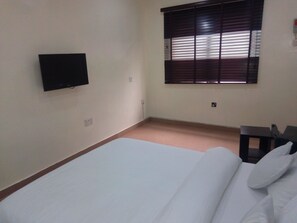 1 bedroom, iron/ironing board - Fully Furnished 1-Bedroom Mini-Flat (Ikeja)
