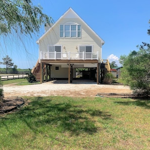 Exterior - Channel Breeze - Water View - Fenced in Backyard NO LINENS OR TOWELS PROVIDED (Chincoteague)