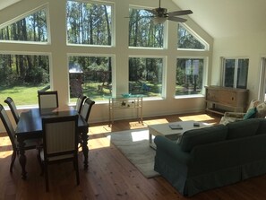 Interior - Luxury Estate Living on five acres with a pool minutes from Downtown Beaufort (Beaufort)