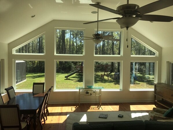 Interior - Luxury Estate Living on five acres with a pool minutes from Downtown Beaufort (Beaufort)