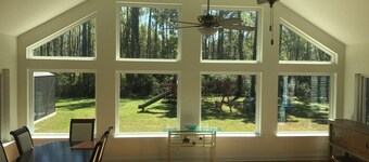 Luxury Estate Living on five acres with a pool minutes from Downtown Beaufort