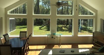 Luxury Estate Living on five acres with a pool minutes from Downtown Beaufort