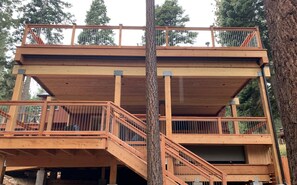 Exterior - “Bearadise” A/C- HotTub- Decks-Shuffleboard- peaceful and serene. (IVGID)