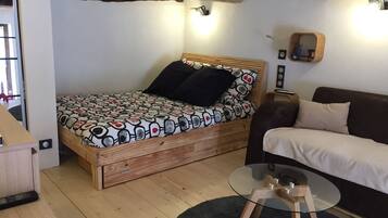 1 chambre, chambres insonorisées, fer et planche à repasser