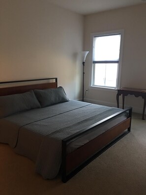 3 Schlafzimmer, Schreibtisch, kostenloses WLAN, Bettwäsche