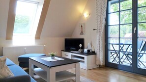 Fernseher, Stereoanlage