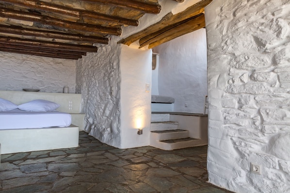 2 bedrooms, in-room safe, iron/ironing board, free WiFi - Spiti Anita Luxury Romantic Cycladic farmhouse with breathtaking views (Fellos Andros)