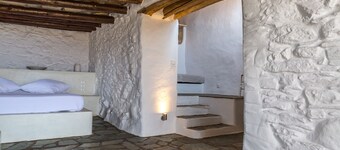 Spiti Anita Luxury Romantic Cycladic farmhouse with breathtaking views  
