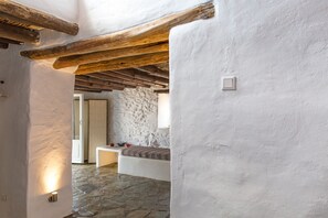 Interior - Spiti Anita Luxury Romantic Cycladic farmhouse with breathtaking views (Fellos Andros)