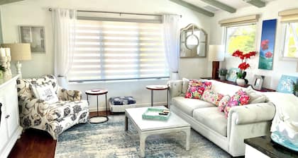 Private Beautiful Clean Beachy-Close to All Retreat