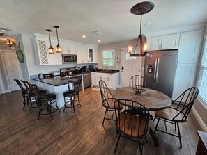 Luokittelematon kuva, 4 kautta 52, painike