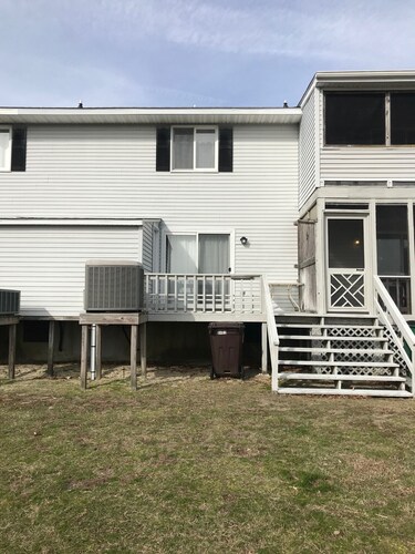 Water's Edge - Water Front/Access - Townhouse with community pier, NO LINENS