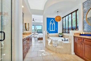 Shower, jetted bath, towels - Nomad Estate: Luxury Resort Vacation Compound (Indio)