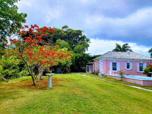 Tara Estates versteckte sich auf einem Privatgrundstück.