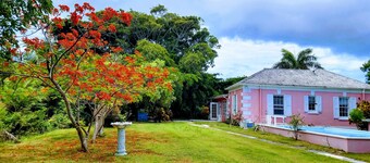 Tara Estates niché sur une propriété privée.