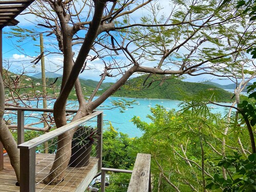 Into the Mystic Lower Suite with POOL and VIEWS!
