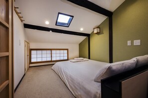 2 habitaciones, tabla de planchar con plancha y internet 