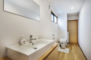 Badewanne, Haartrockner