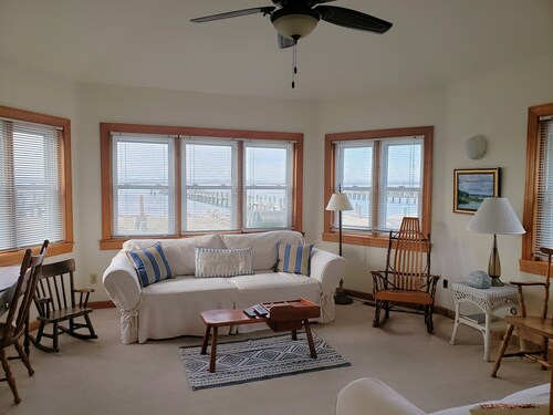 West Haven - Spacious 3BR, 2 Bath Waterfront home with dock , NO LINENS