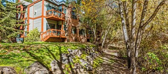 Beautiful, waterfront condo w/ an updated interior and a gas fireplace