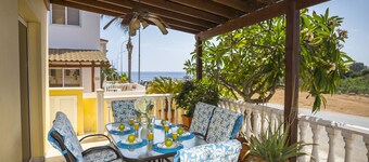 PRTS89 Villa Amber - Deux Chambres Villa, Couchages 4