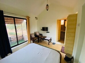 Casa de campo luxo, 1 cama de casal | 1 quarto, escrivaninha, quartos à prova de som