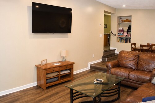 Keepin' It Reel: Waterfront, 2-Slip Boathouse, EV, Tankless, Park 5 Boats