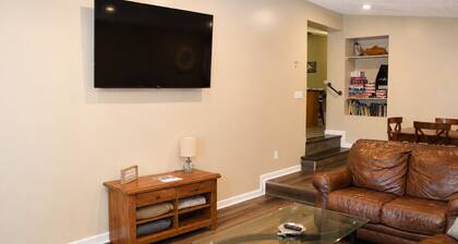 Keepin' It Reel: Waterfront, 2-Slip Boathouse, EV, Tankless, Park 5 Boats