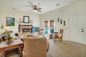 智能電視、壁爐