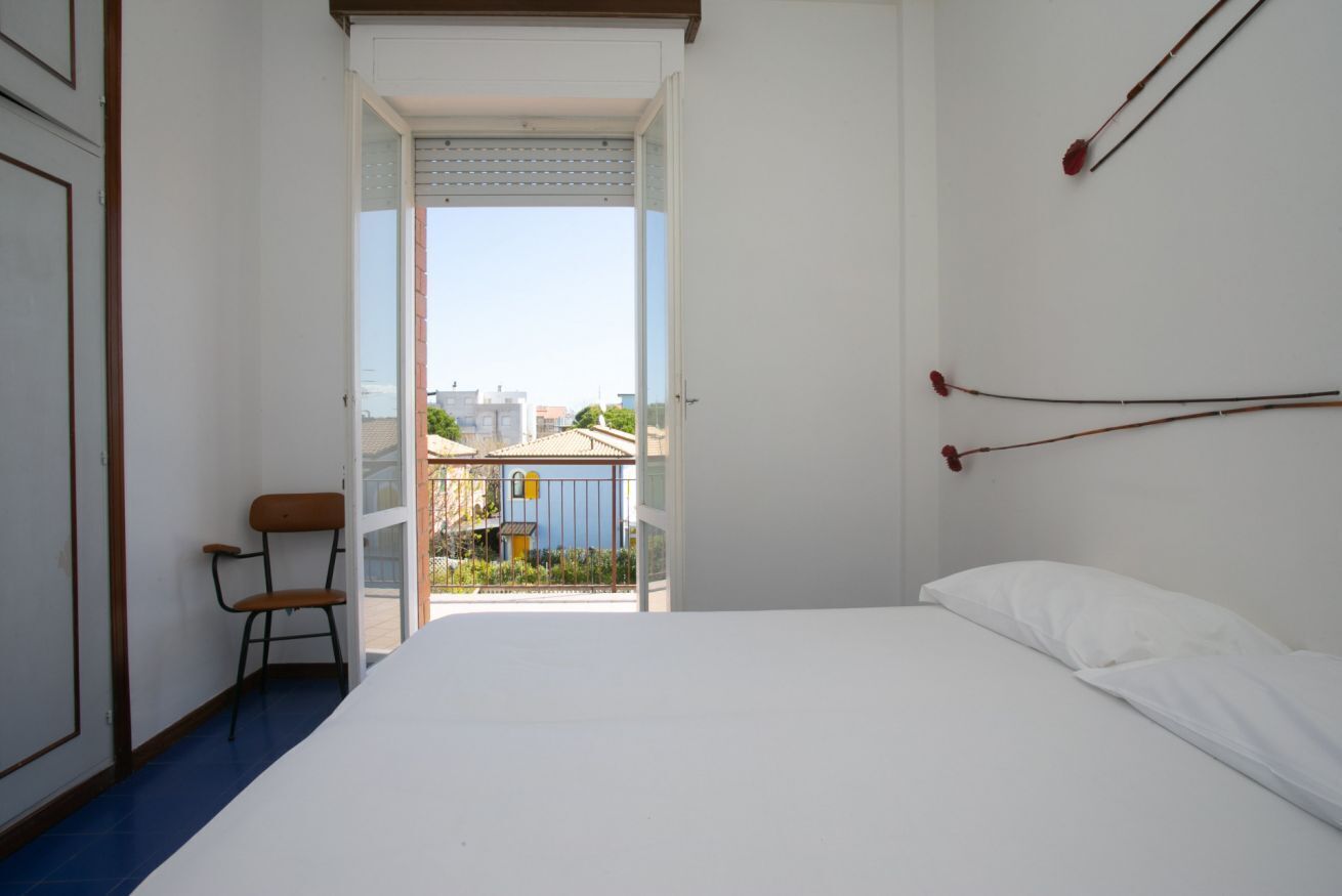 2 bedrooms, bed sheets