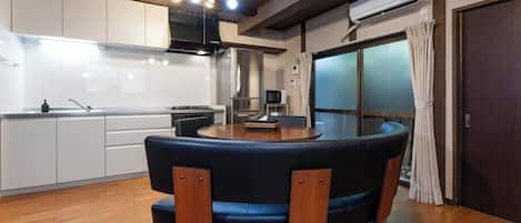 Fridge, microwave, cookware/dishes/utensils