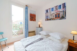 3 chambres, fer et planche à repasser, Wi-Fi gratuit