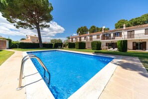 Pool - Gardernia: House for holiday rental with community garden and pool (L'Escala)