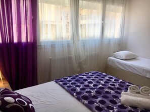 3 dormitorios, tabla de planchar con plancha, wifi y ropa de cama