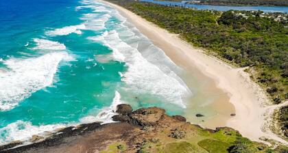 BOSCOBEL COTTAGE - MAGICAL BEACH & RIVER VIEWS - KINGSCLIFF