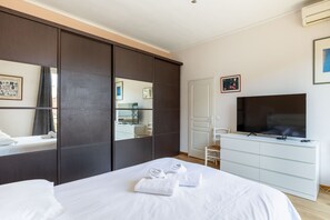1 bedroom, soundproofing, free WiFi, bed sheets