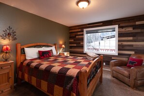 5 soverom, skrivebord, strykejern/-brett og wi-fi (inkludert)