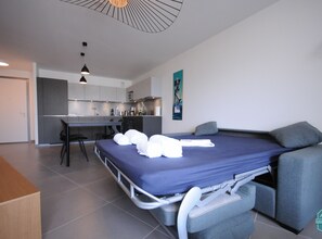 1 bedroom, WiFi, bed sheets