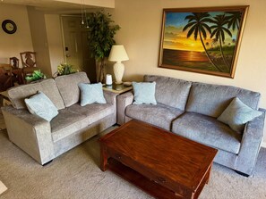 智能电视、玩具